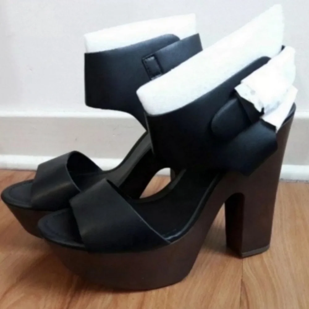 Breckelles brand new